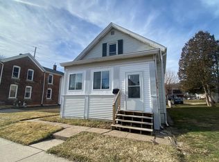 2215 Francis St, Dubuque, IA 52001