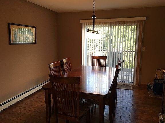 3rd image of 62 Elaine Dr