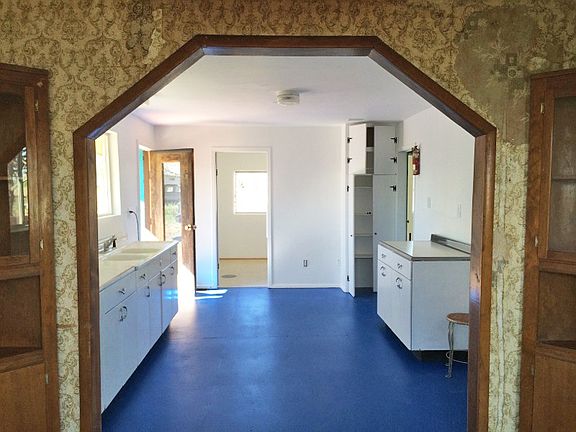5th image of 2092 S Kentucky St