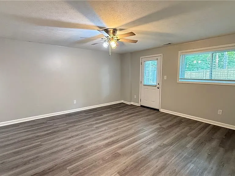 737 Calico Ln — Photo 45