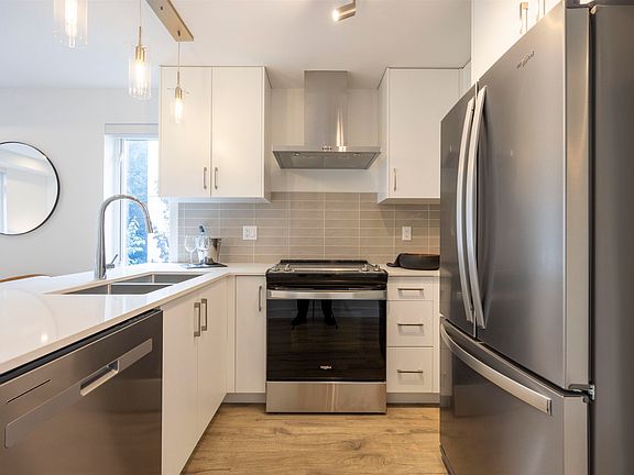 5th image of 6328 King George Blvd #32