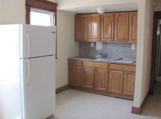 245 Bunnell St, Bridgeport, CT 06607