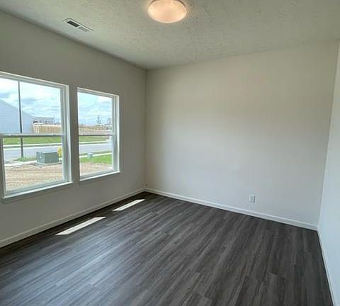 2nd image of 1022 Kingrail Dr