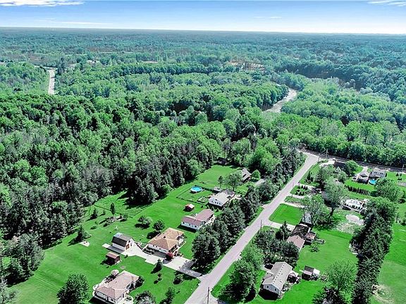 4th image of 71 Boll Dr