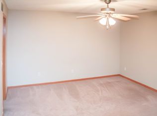 7571 Derby Ln, Shakopee, MN 55379