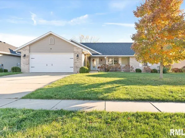 322 Piazza Ln, Chatham, IL 62629