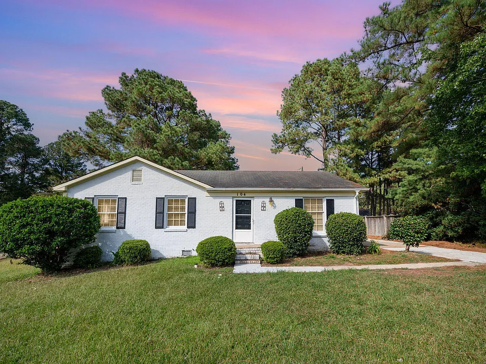 104 Deblyn Ct