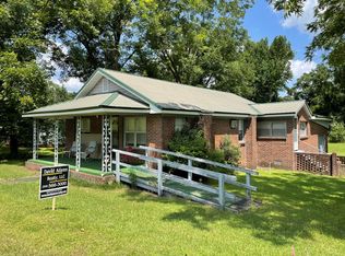 19 Moss Ln, Ariton, AL 36311