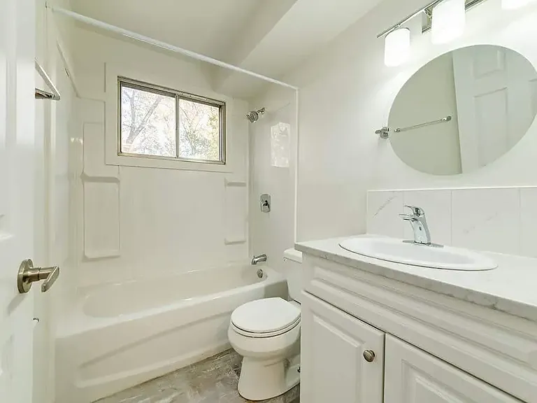 4718 46th St #2 — Photo 7