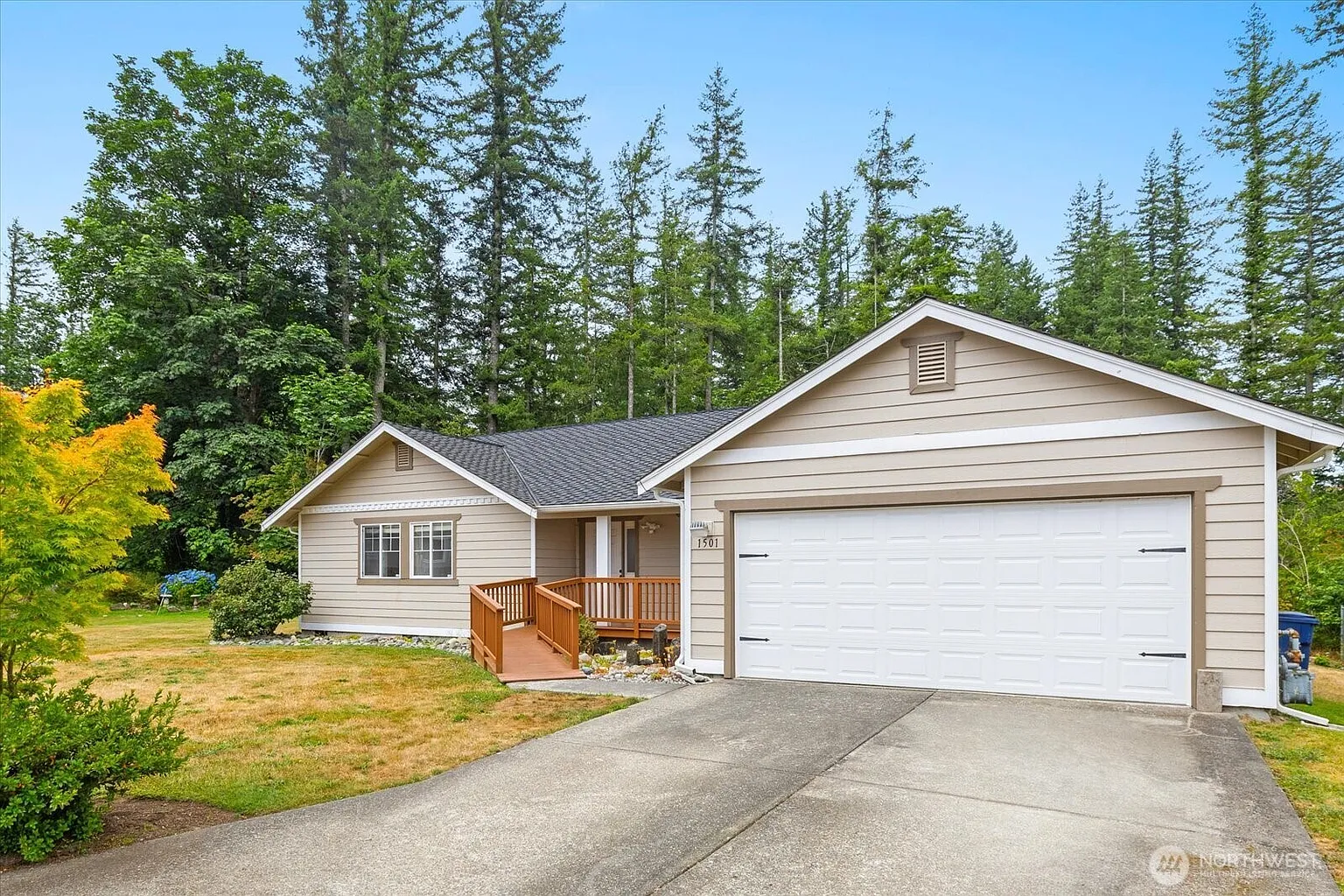 1501 Elizabeth Lane photo 1