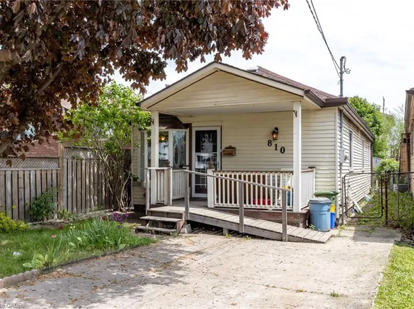 810 Tate Ave, Hamilton, ON L8H 6M2