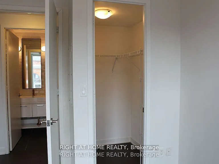 106 Dovercourt Rd #418 — Photo 8