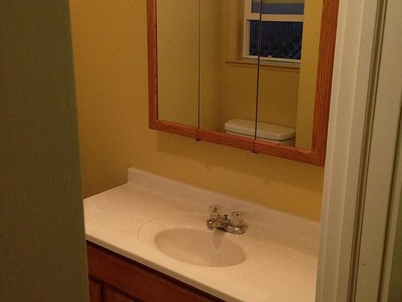 Bath in 3rd bedroom