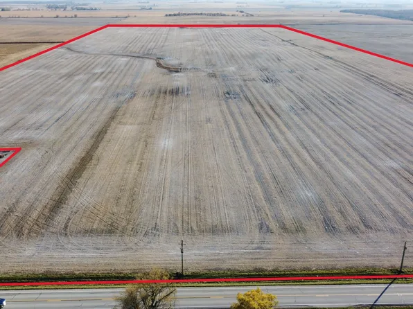 15450 E 12000n Rd, Grant Park, IL 60940