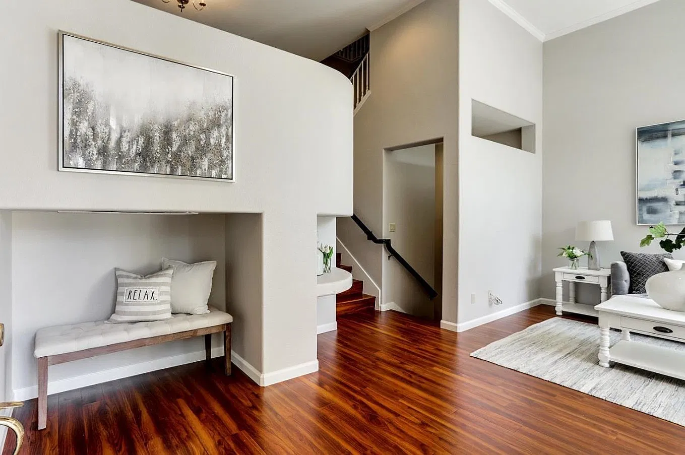 3 bed, 2.5 bath, 1887 sqft, $4,950 — Photo 2