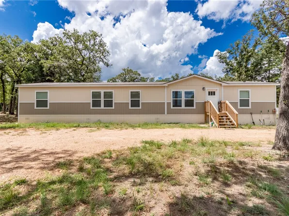 907 Fir Dr, Caldwell, TX 77836