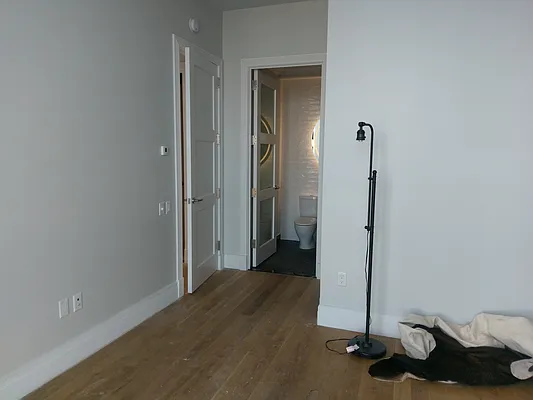 Rented by The KCI Group | media 125