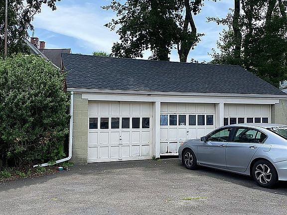 3rd image of 96 Nash Ln