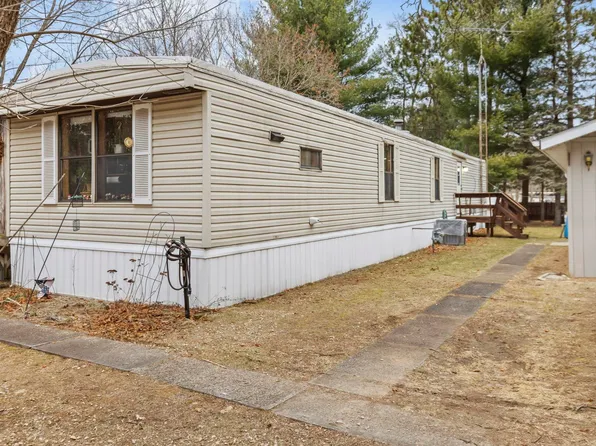 226 E Lohrville Ave, Redgranite, WI 54970