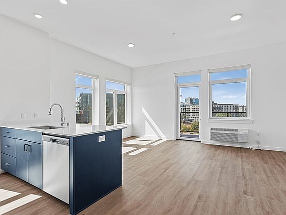 3rd image of 411 Columbia St #220