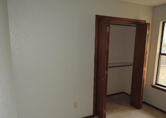 5th image of 1124 SW 99th Ter