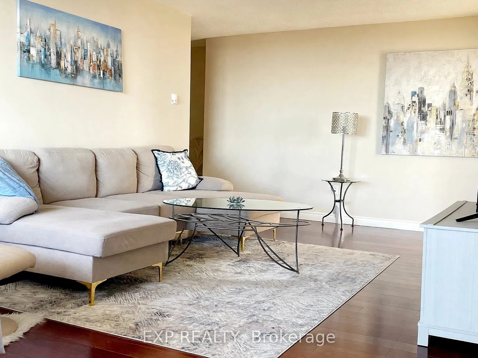 2 bed, $2,850 — Photo 2