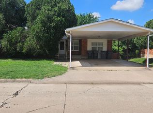 5828 NW Dearborn Ave, Lawton, OK 73505