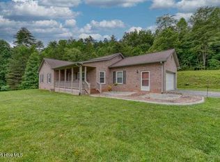 200 Gold Leaf Ln, Murphy, NC 28906