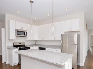 1447 W 17th St, Chicago, IL 60608