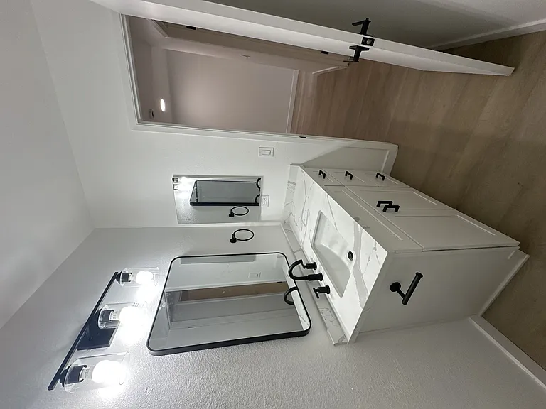 Serra Grove Apartments — Photo 7