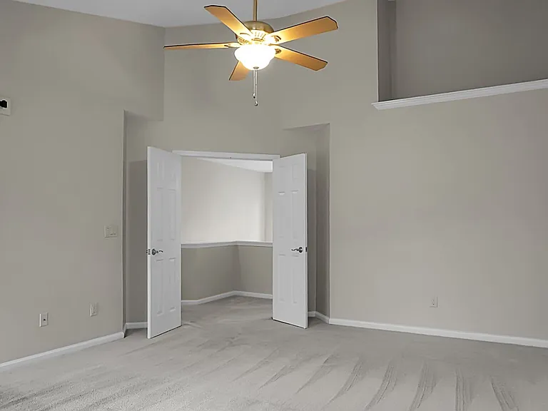 3274 Middleburry Ln — Photo 46