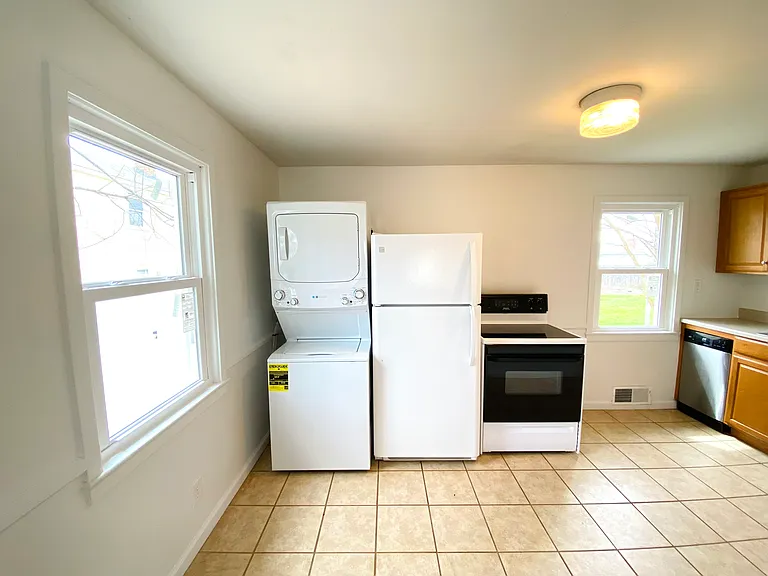 58 Waddell Rd — Photo 7