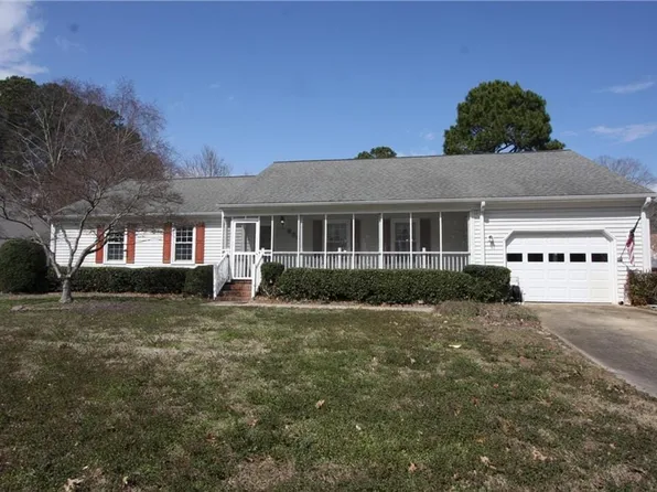 808 Amy Marie Ln, Chesapeake, VA 23322