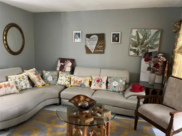 4171 NW 52nd Avenue, Lauderdale Lakes, FL 33319