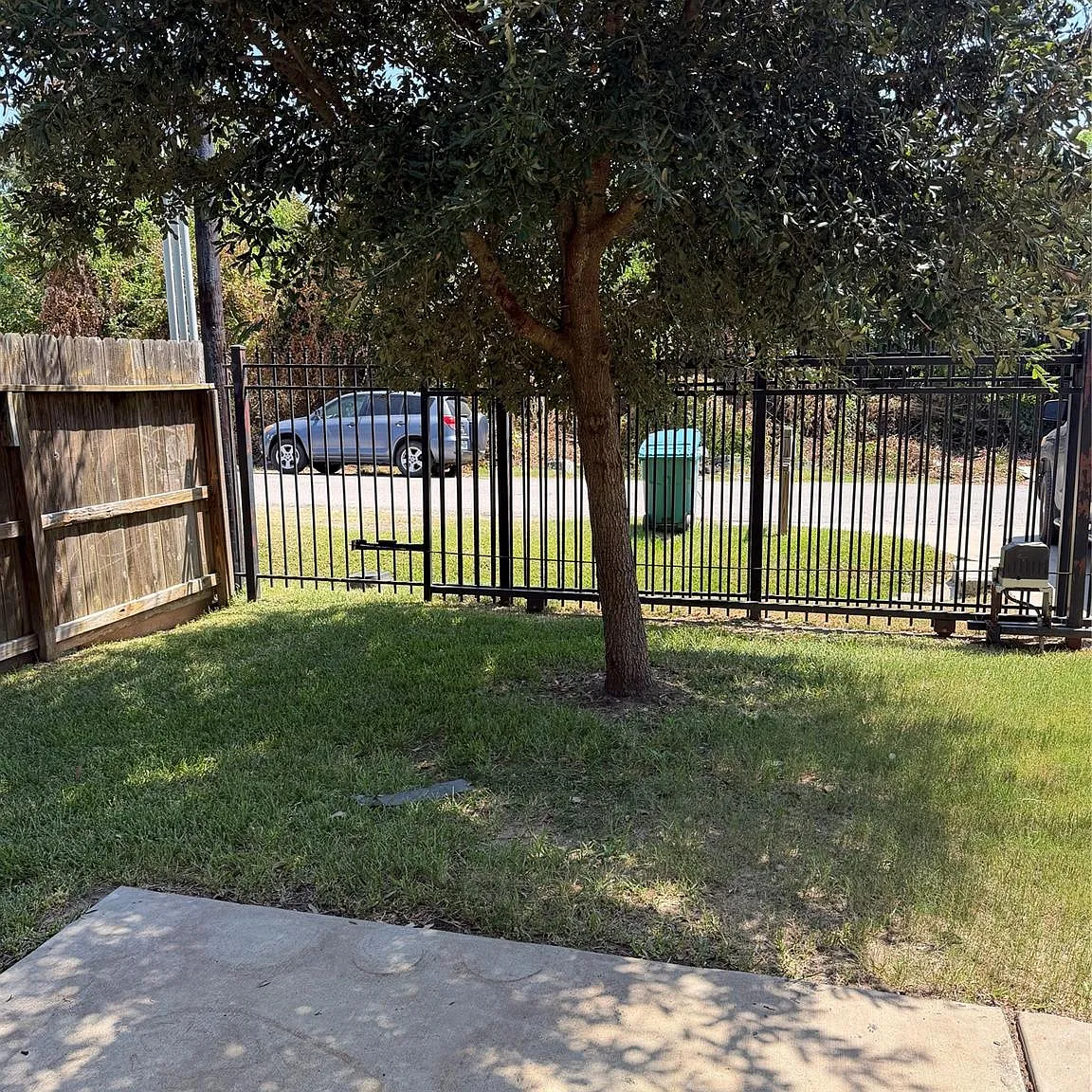 3 bed, 2.5 bath, 1738 sqft, $1,650 — Photo 3