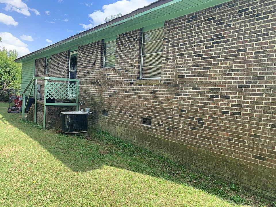 2nd image of 801 Fulton St
