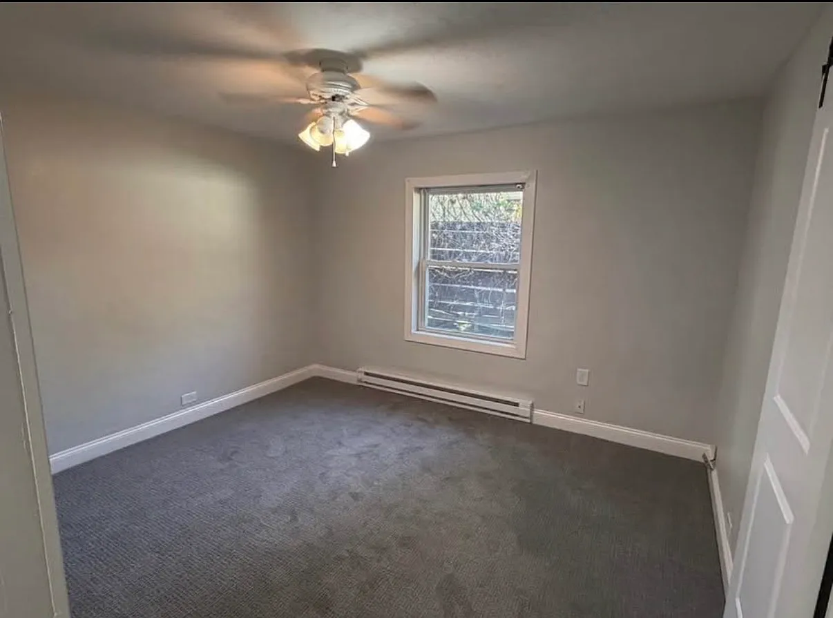 Studio, $925 — Photo 3