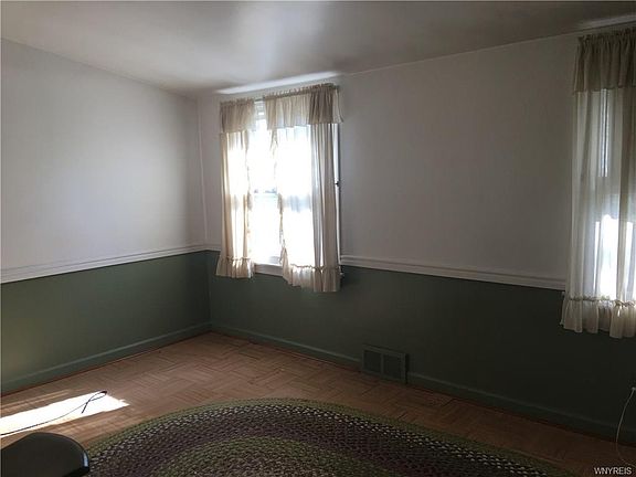 4th image of 255 Traverse Blvd