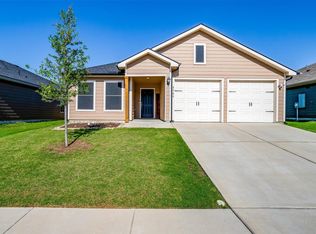 8509 Smokey Creek Pass, Fort Worth, TX 76179