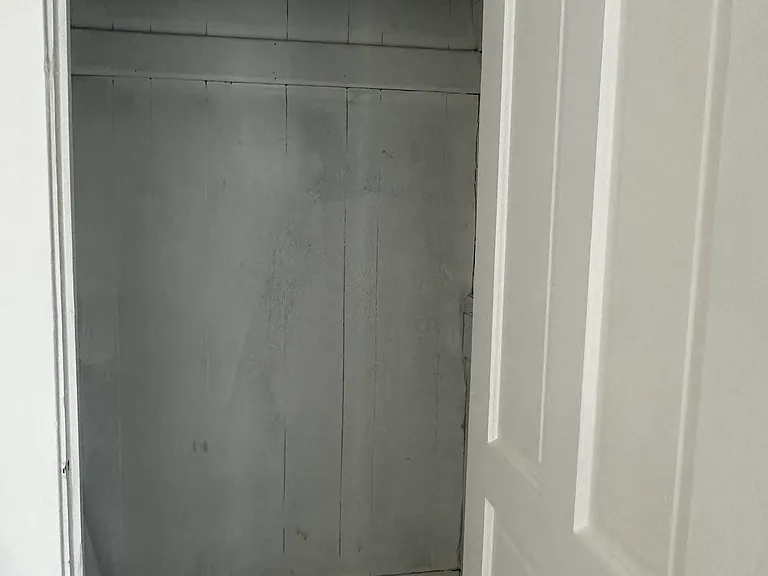 376 N Holmes Ave — Photo 2