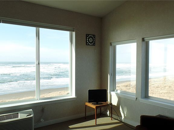 4th image of 1335 Ocean Shores Blvd #S54