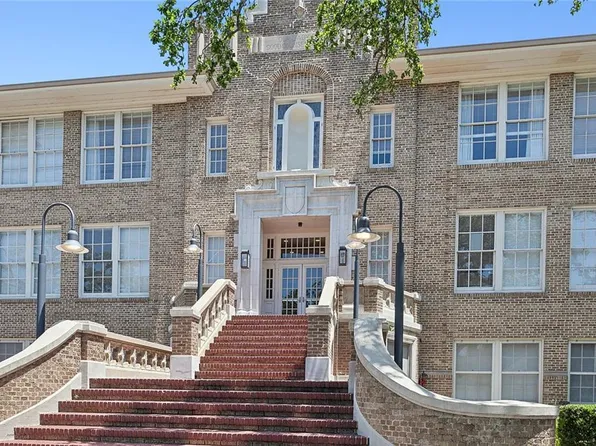 1215 Louisiana Ave APT 303, New Orleans, LA 70115