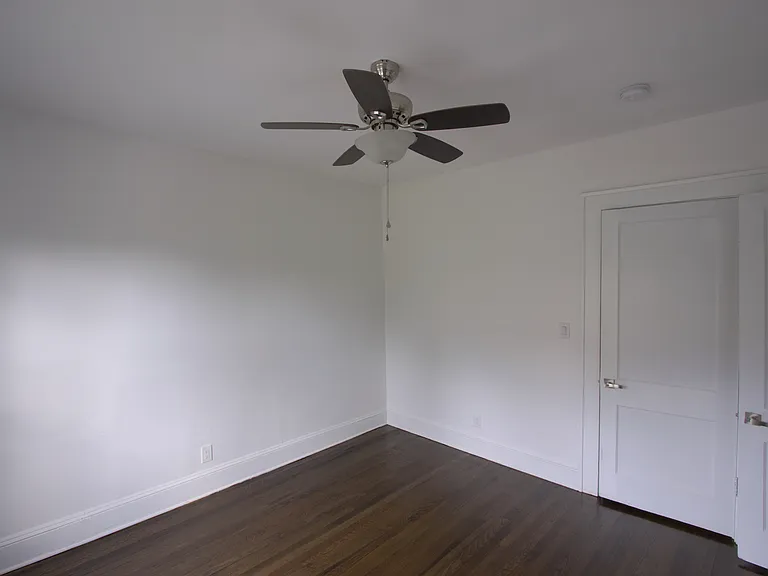 672 Cascade Ave SW — Photo 12