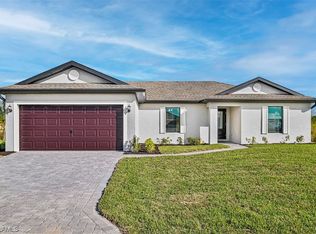 809 Gen D Macarthur Ave, Labelle, FL 33935