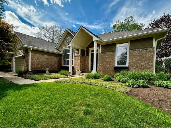 441 Maple Springs Dr, Dayton, OH 45458