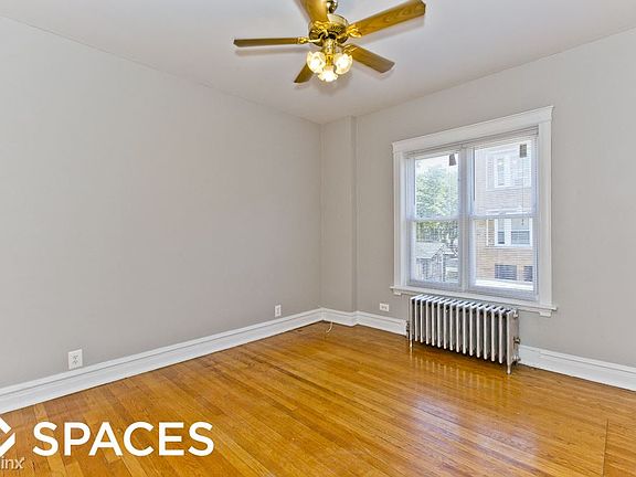 4th image of 1451 W Argyle St