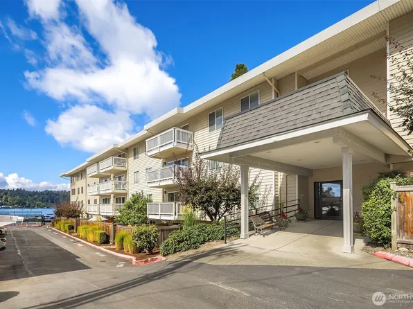 5021 Ripley Lane N #211, Renton, WA 98056