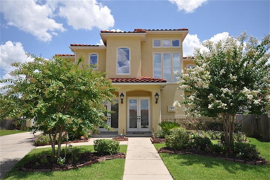 1st image of 16 Spyglass Ct