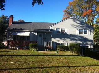 20 Old Meadow Rd, West Hartford, CT 06117