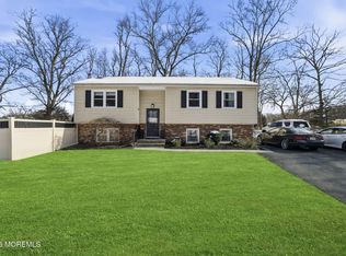 8 Malsbury Lane, Cream Ridge, NJ 08514